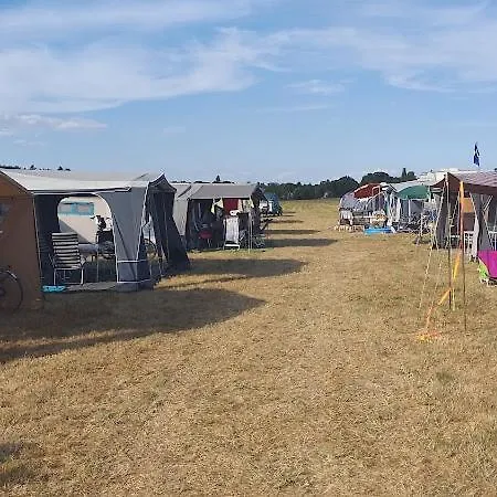 Slaaptrailer Vierdaagsecamping Campsite